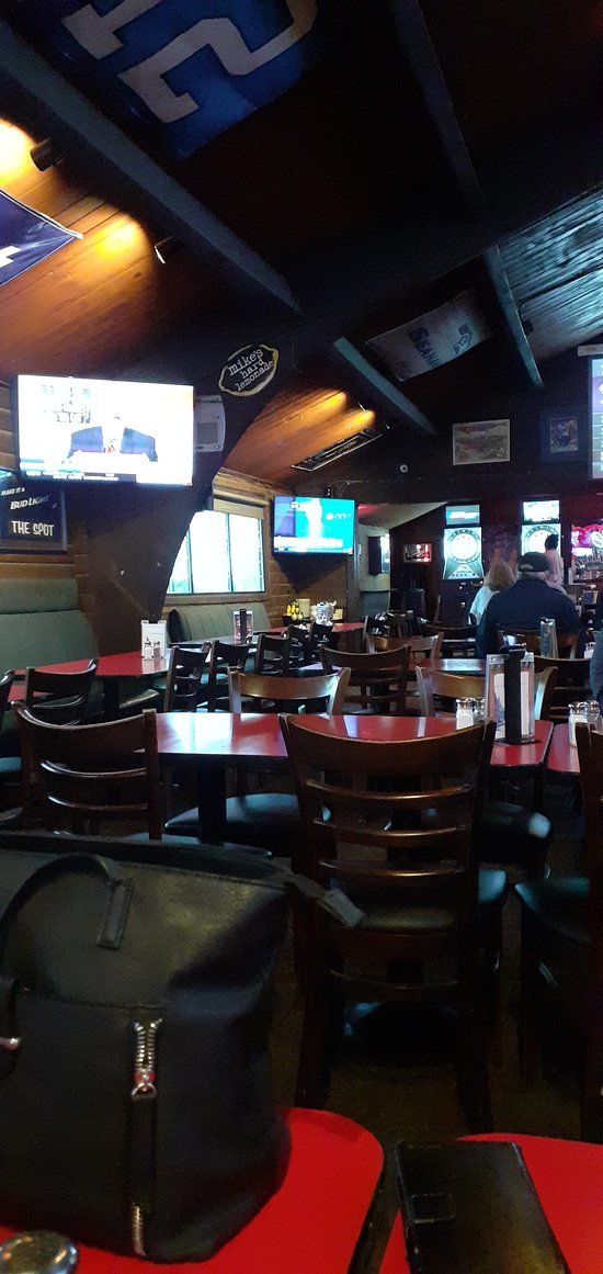 The Spot Sports Bar & Grill